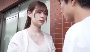 Chồng tẻ nhạt, bà xã nhận ra cậu thanh niên nhà sát bên tốt hơn